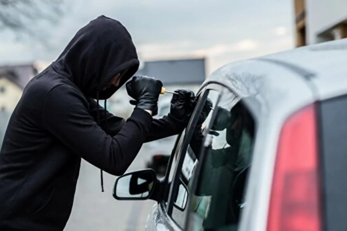 Bakı və Abşeronda oğurluq etməkdə şübhəli bilinən şəxslər ələ keçib