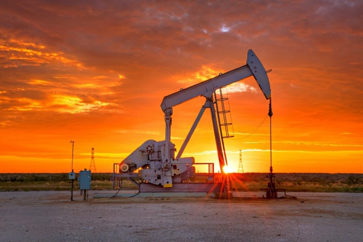 Азербайджанская нефть резко подешевела