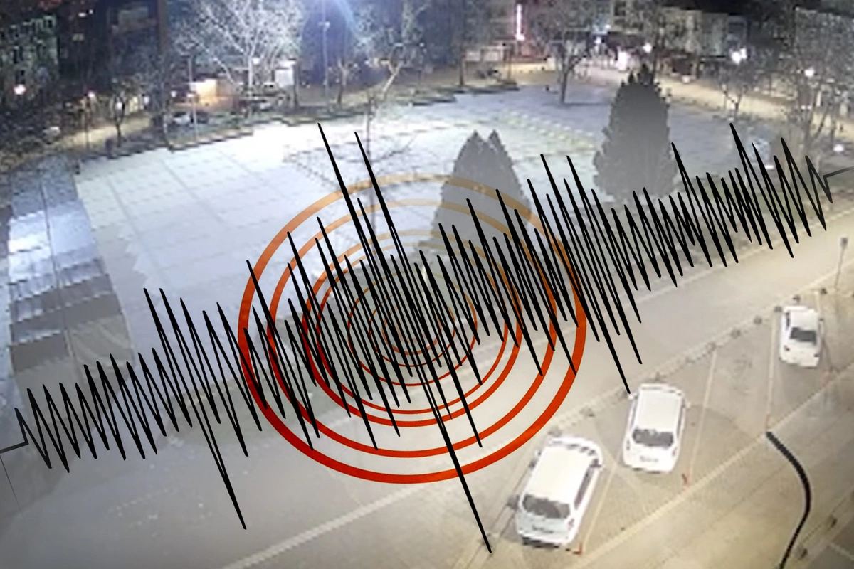 Türkiyədəki 5.5 bal gücündəki ZƏLZƏLƏDƏN GÖRÜNTÜLƏR - İnsanlar küçələrə axın etdi