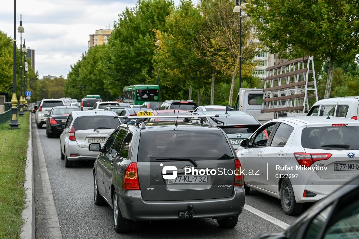 Paytaxtda sıxlıq olan küçələrin SİYAHISI Paytaxtda sıxlıq olan küçələrin SİYAHISI