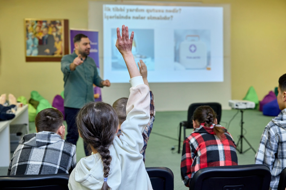 Azercell xüsusi qayğıya ehtiyacı olan uşaqlar üçün maarifləndirici təşəbbüs həyata keçirdi