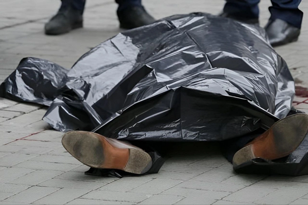 В Баку мужчина внезапно умер на улице В Баку мужчина внезапно умер на улице
