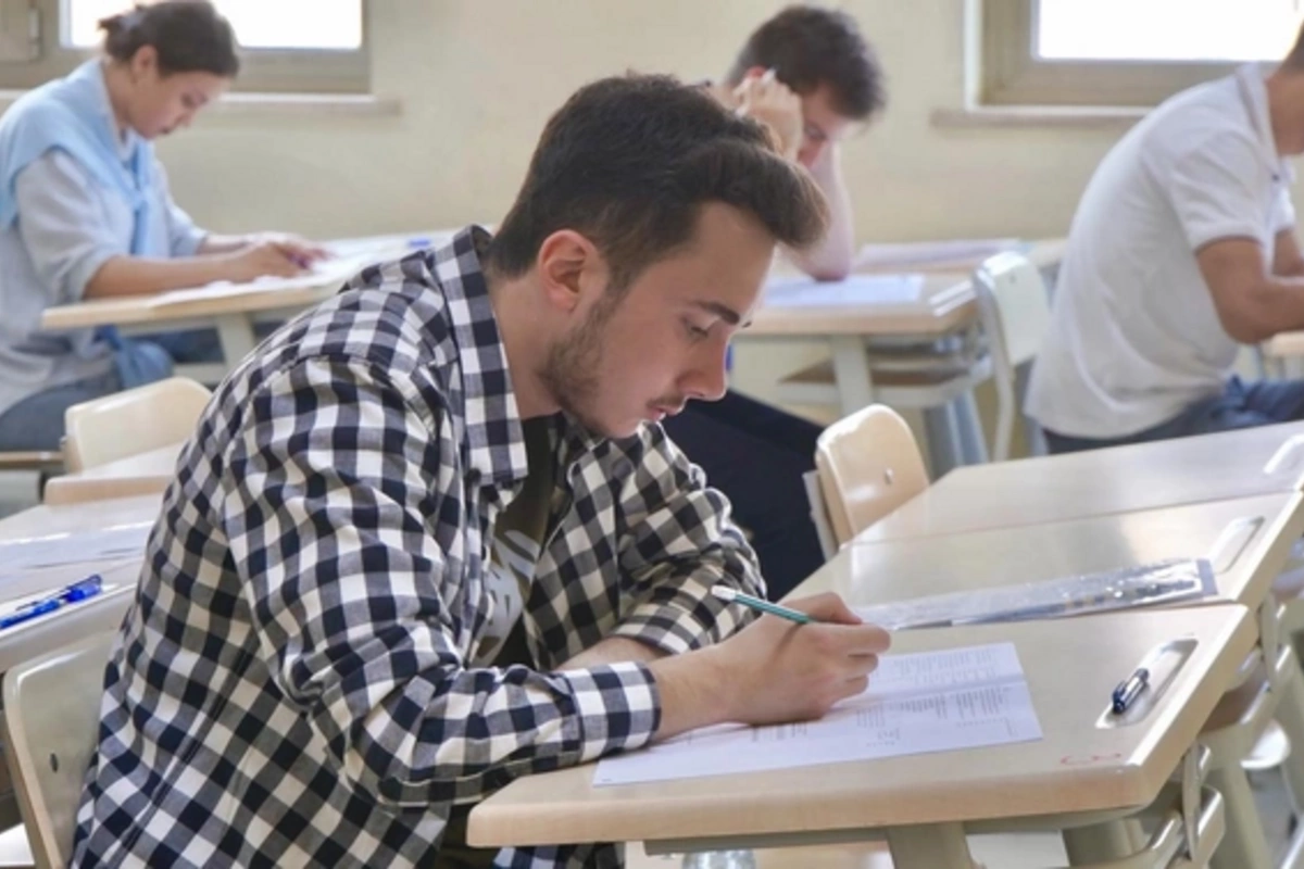 Magistraturaya qəbulla bağlı ixtisaslaşma seçiminin vaxtı uzadılıb Magistraturaya qəbulla bağlı ixtisaslaşma seçiminin vaxtı uzadılıb