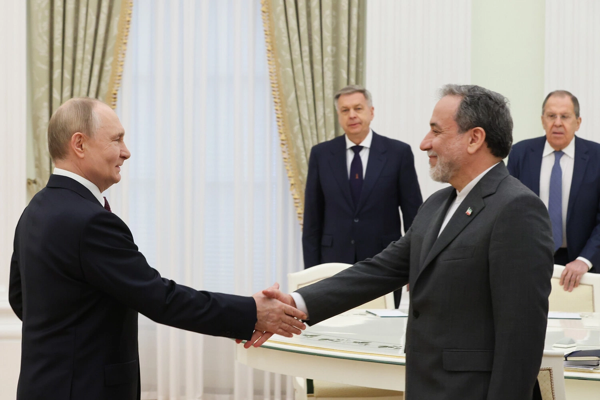Путин встретился с главой МИД Ирана Путин встретился с главой МИД Ирана