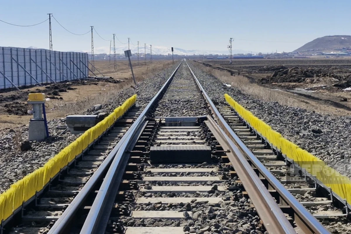 Naxçıvanda dəmir yolu xətlərinin bərpasına başlanılıb