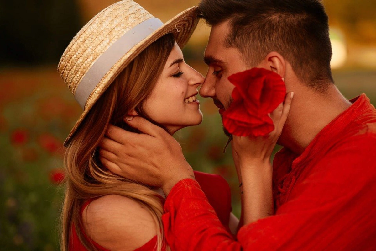 What hides behind the trendy word lovebombing and why it is dangerous