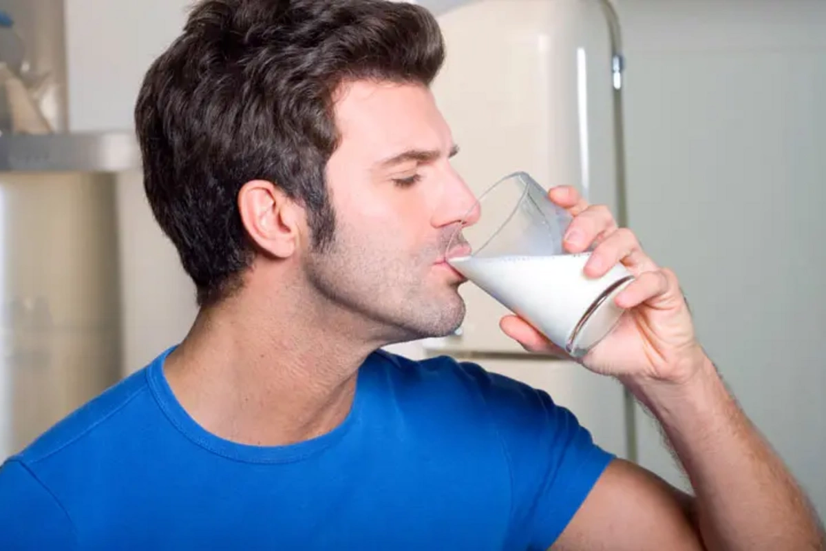 Врач рассказала, какое молоко вредно для сердца