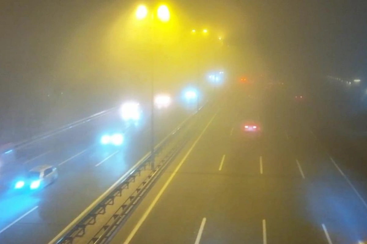 Duman səbəbindən Bakının bir sıra yollarında sürət həddi endirilib