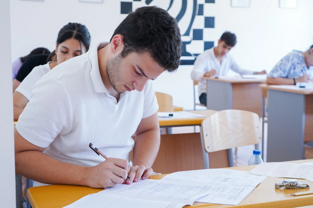 DİM bu gün 1 448 namizəd üçün rezidenturaya qəbul imtahanı keçirəcək