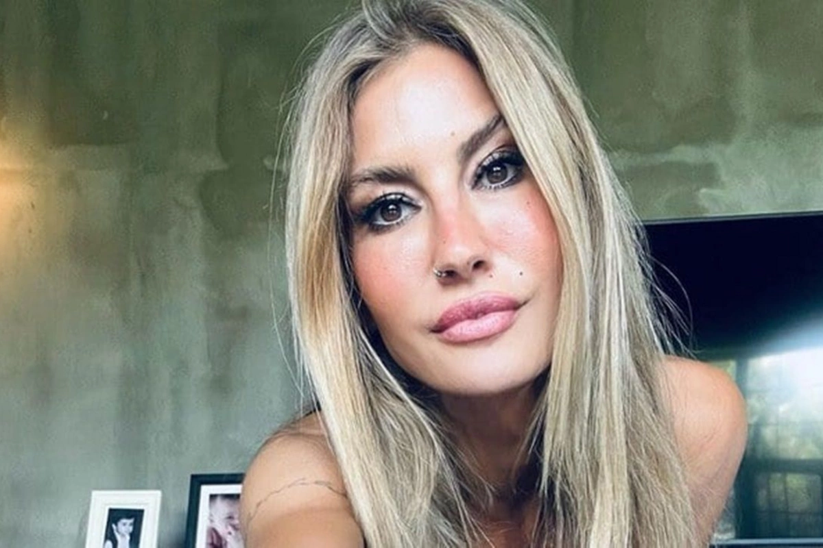 Çağla Şıkel: Ac olanda daha xoşbəxt oluram Çağla Şıkel: Ac olanda daha xoşbəxt oluram