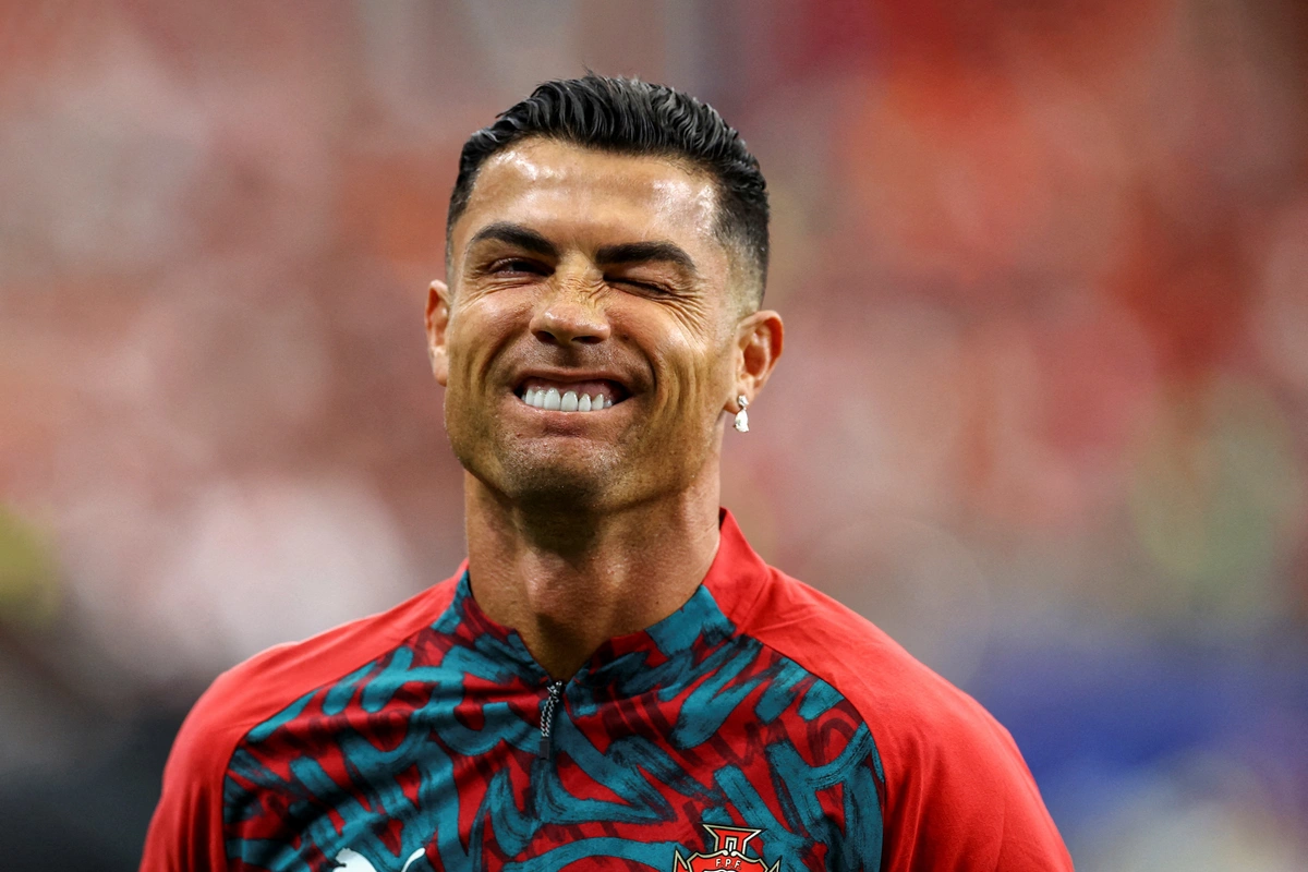 Ronaldo toy sonrası imicini DƏYİŞDİ
