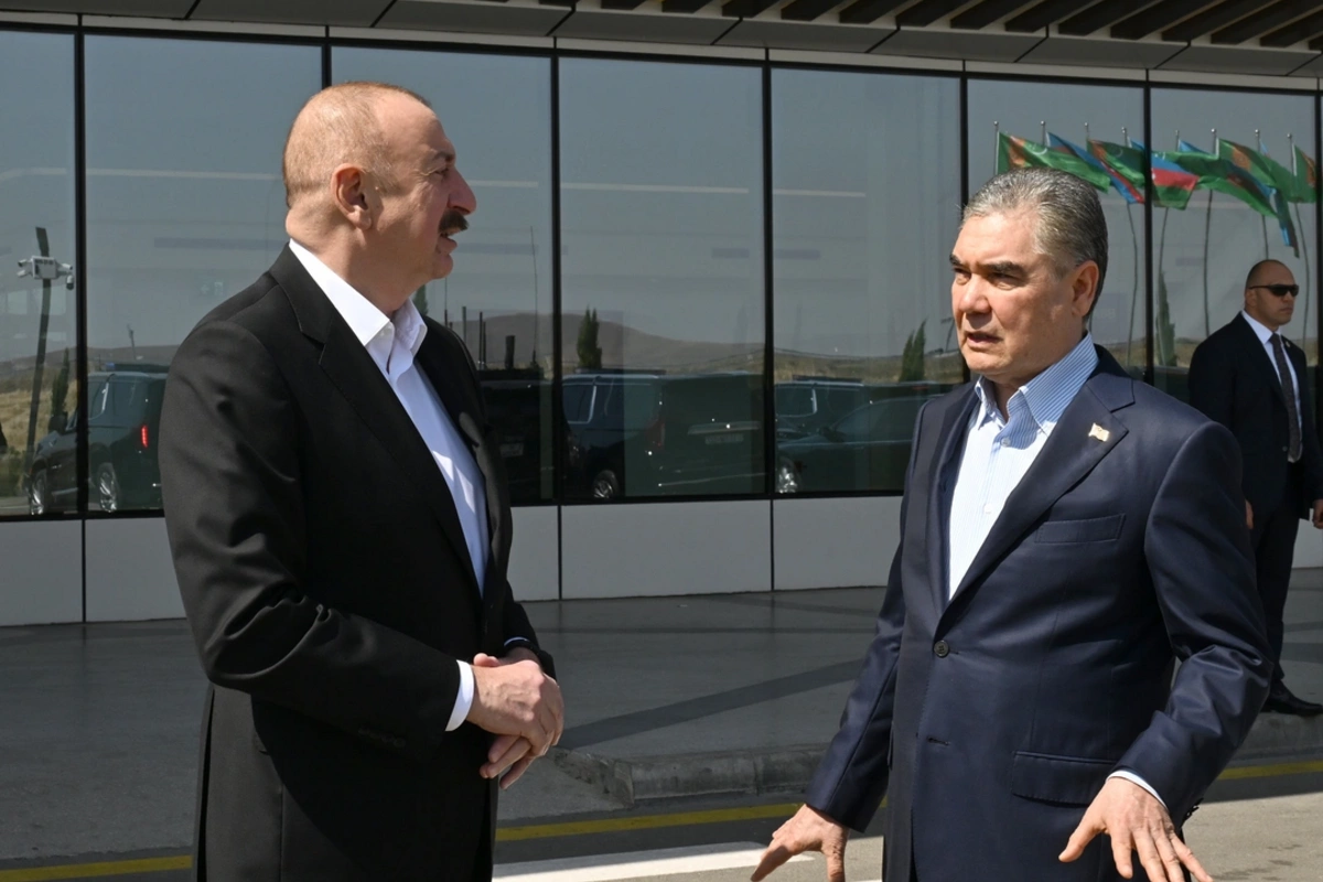 İlham Əliyev Qurbanqulu Berdiməhəmmədovu Füzulidə qarşıladı İlham Əliyev Qurbanqulu Berdiməhəmmədovu Füzulidə qarşıladı