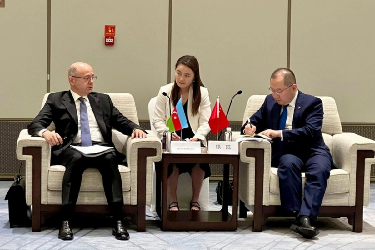 Çinlə Azərbaycanın elektrik enerjisi ötürmə şəbəkəsinin tədqiqatına dair Saziş imzalanıb Çinlə Azərbaycanın elektrik enerjisi ötürmə şəbəkəsinin tədqiqatına dair Saziş imzalanıb