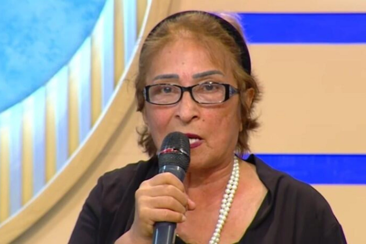 Fatma Mahmudova qızının nişanını qaytardığını açıqladı
