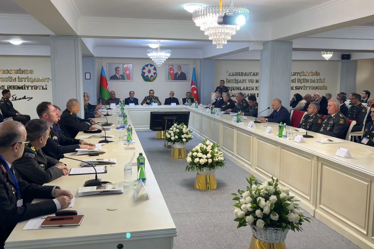 Daxili Qoşunların Hərbi İnstitutunda Zəfər tarixi elmi-nəzəri konfransı keçirildi