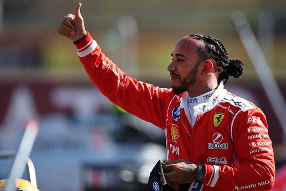 Hemilton Formula-1 üzrə Britaniya Qran-prisinin sprint yarışının qalibi olub