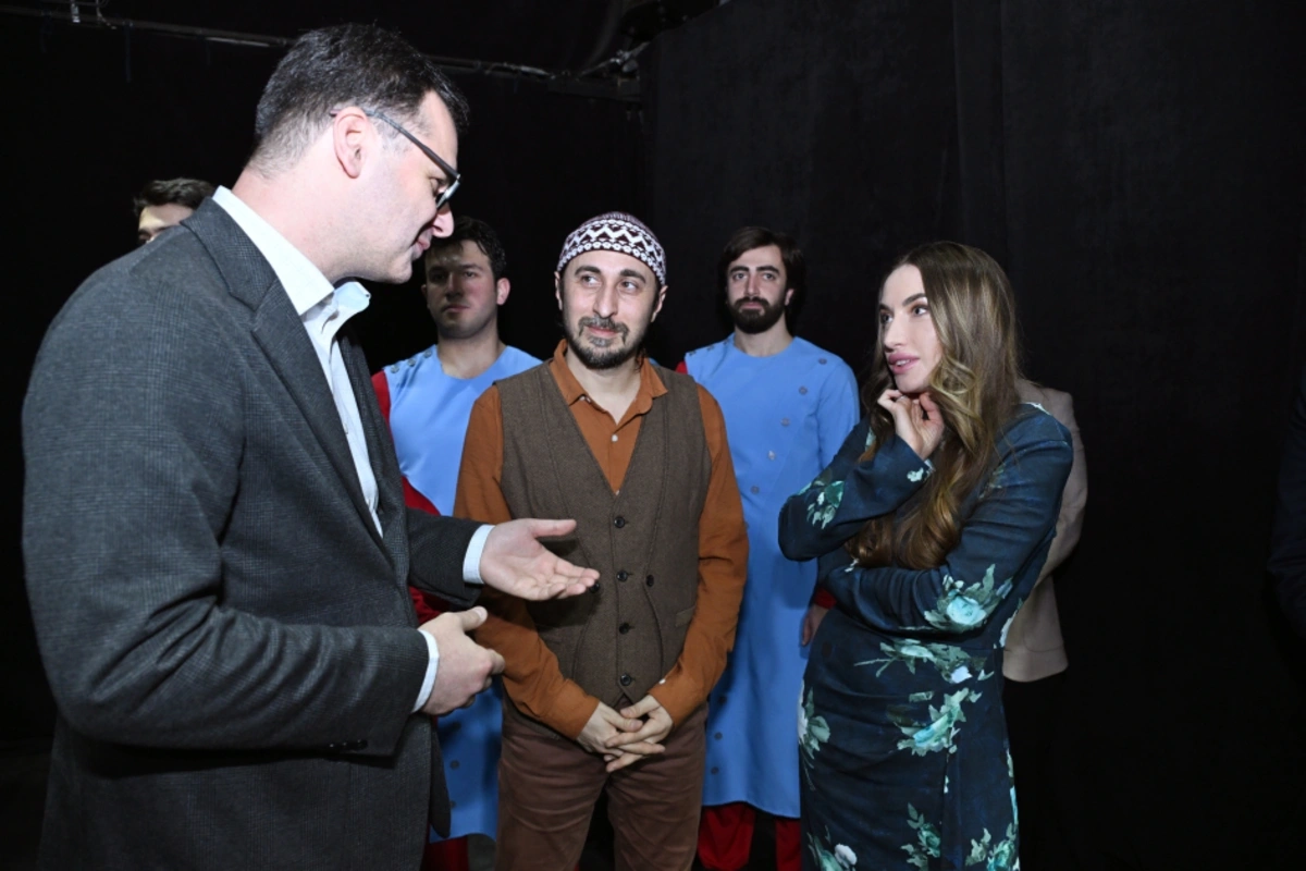 Лейла Алиева и Алёна Алиева посмотрели спектакль Ромео и Джульетта