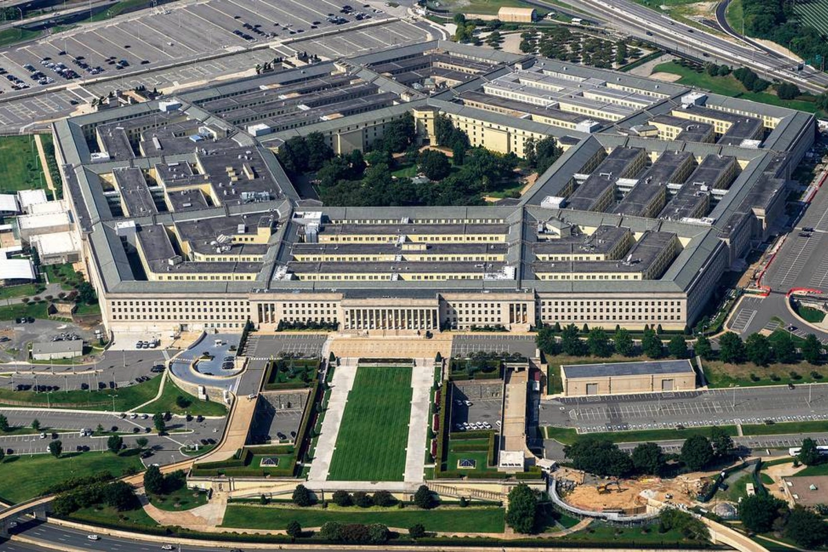 Pentaqon hərbi əməliyyatları davam etdirmək üçün 200 milyard dollardan çox vəsait axtarır
