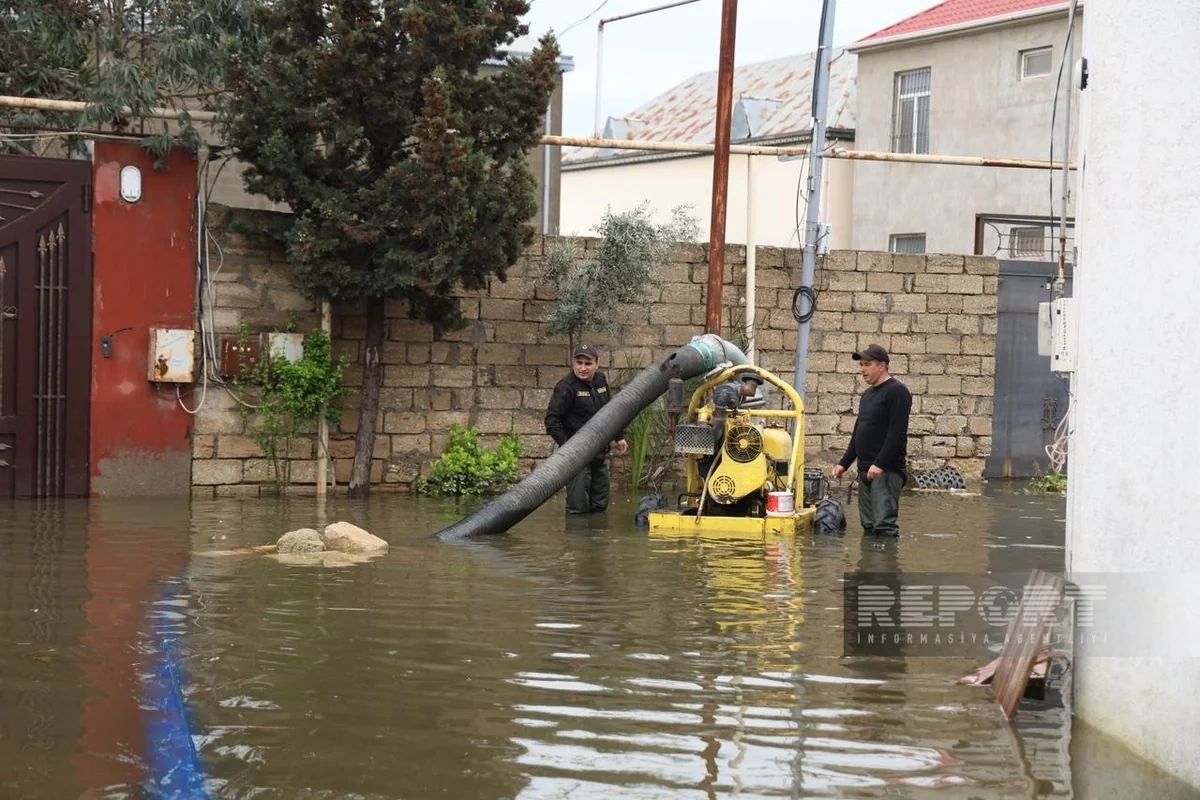 FHN rəsmisi: Bakı, Sumqayıt, Abşeron və Xızıda suyun çəkilməsi işləri davam etdirilir