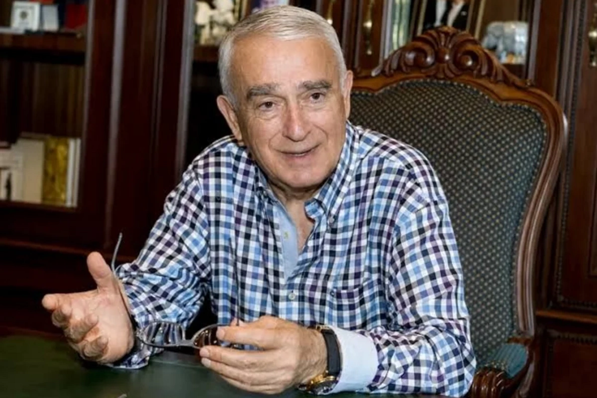 Çingiz Əlioğlu qələm dostlarının xatirələrində: Elə bil dünyamız kiçilir…