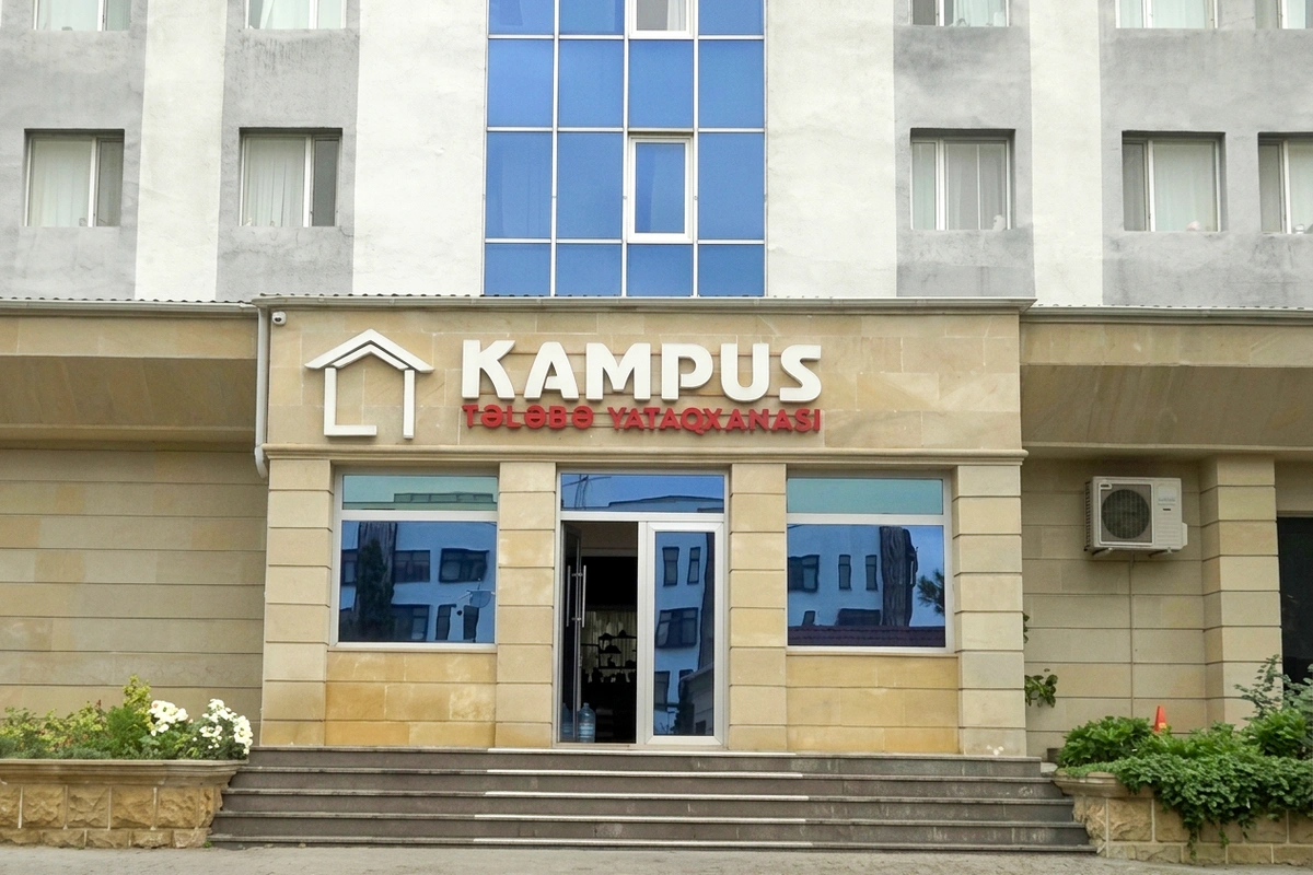 Qızların qaldığı yataqxanada nə baş verib? Hansısa qız oğlanla bu zonaya keçə bilməz