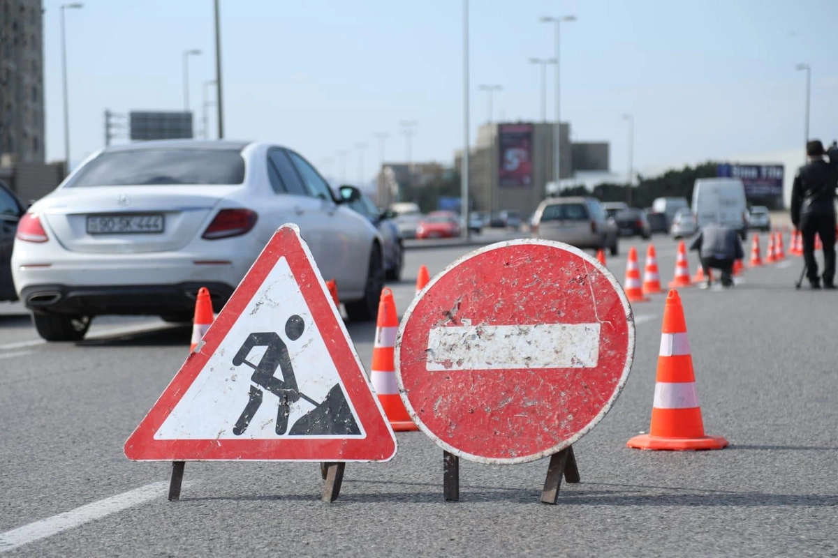 На одной из центральных улиц Баку будет ограничено движение транспорта