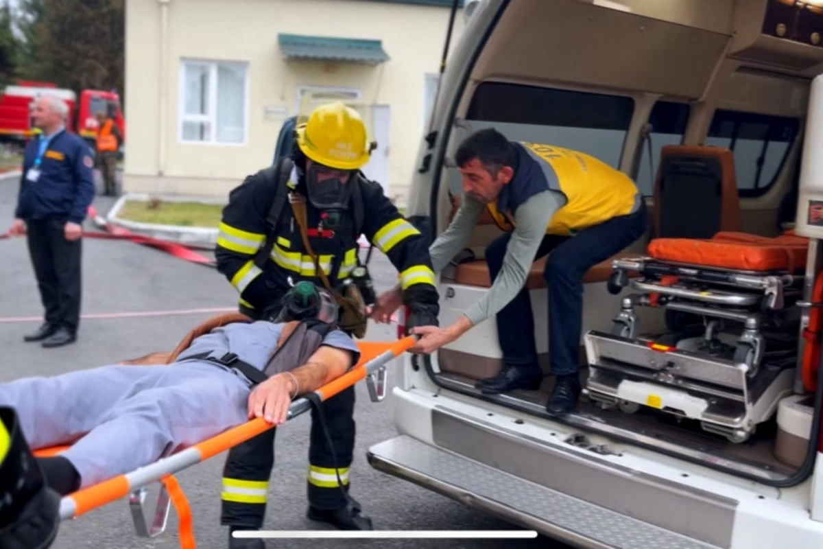 Nazirlik xəstəxanada təlim keçirdi