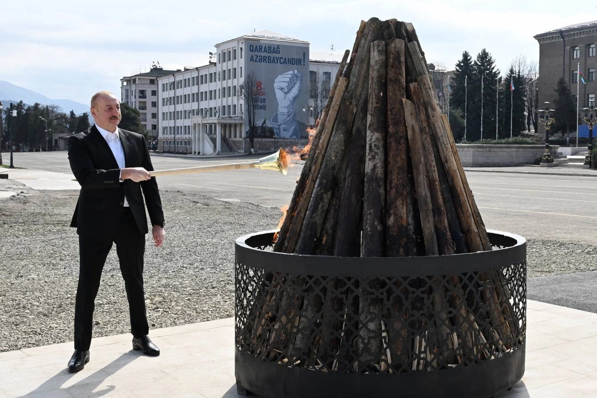 Ilham Aliyev and Mehriban Aliyeva lit the Novruz bonfire together with residents of a village in Aghdara