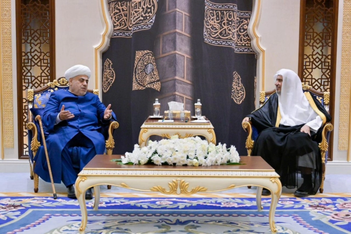 Allahşükür Paşazadə İslam Aləmi Liqasının Baş katibini Azərbaycana dəvət edib