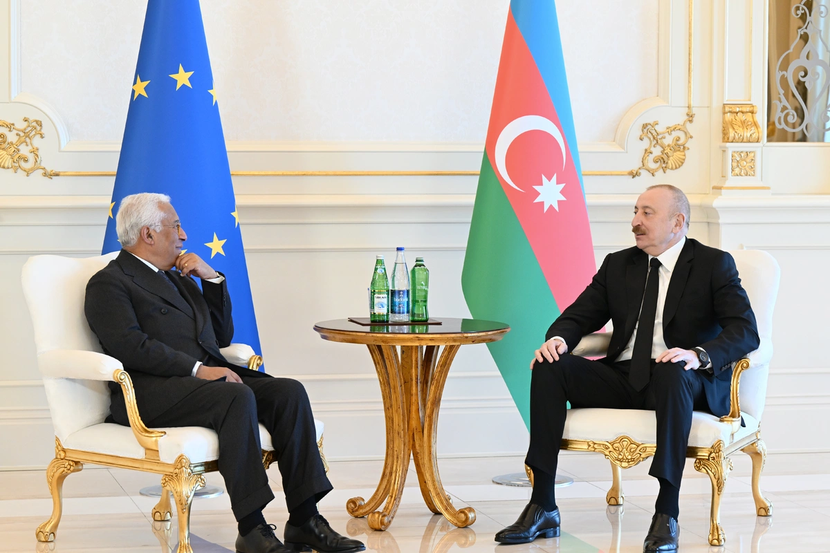 Проходит встреча Президента Ильхама Алиева с президентом Совета ЕС один на один