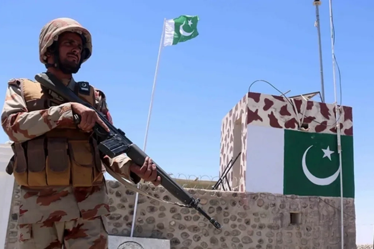 Ramazan jesti: Pakistan Əfqanıstandakı əməliyyatları dayandırdı