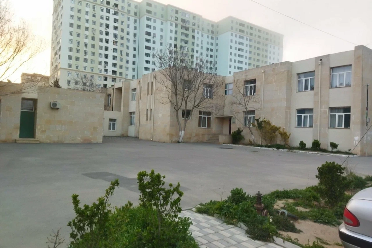 Bağçada bədbəxt hadisə - Azyaşlı yaralandı