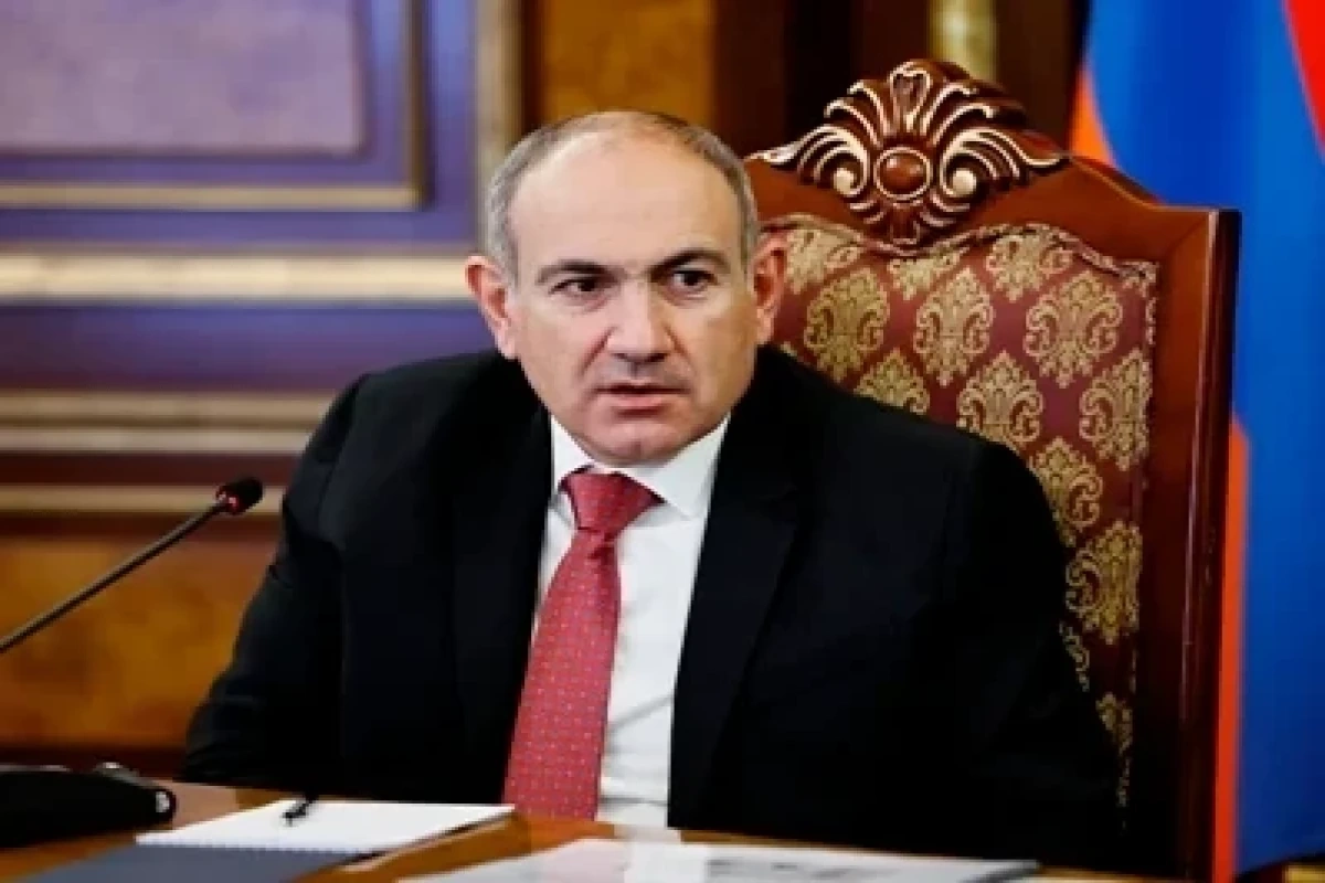 Media: Pashinyan changes course: rapprochement with Russia and postponement of the Euro-referendum