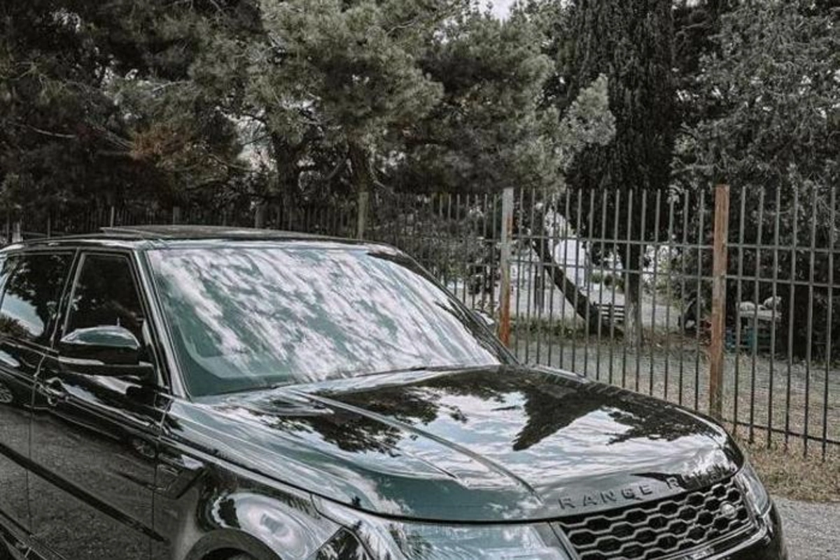 Xırdalanda Range Roverə 11 min manatlıq ziyan vuran şəxs saxlanılıb