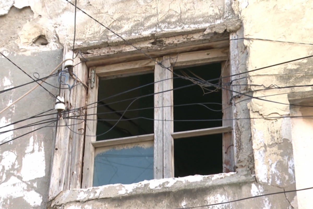 Bu bina hər an yana bilər - Qorxu içində yaşayırıq