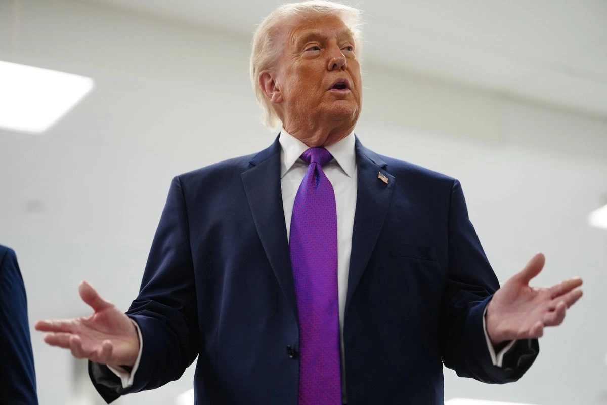 Трамп заявил, что добьется от Ирана компенсации за гибель военных США
