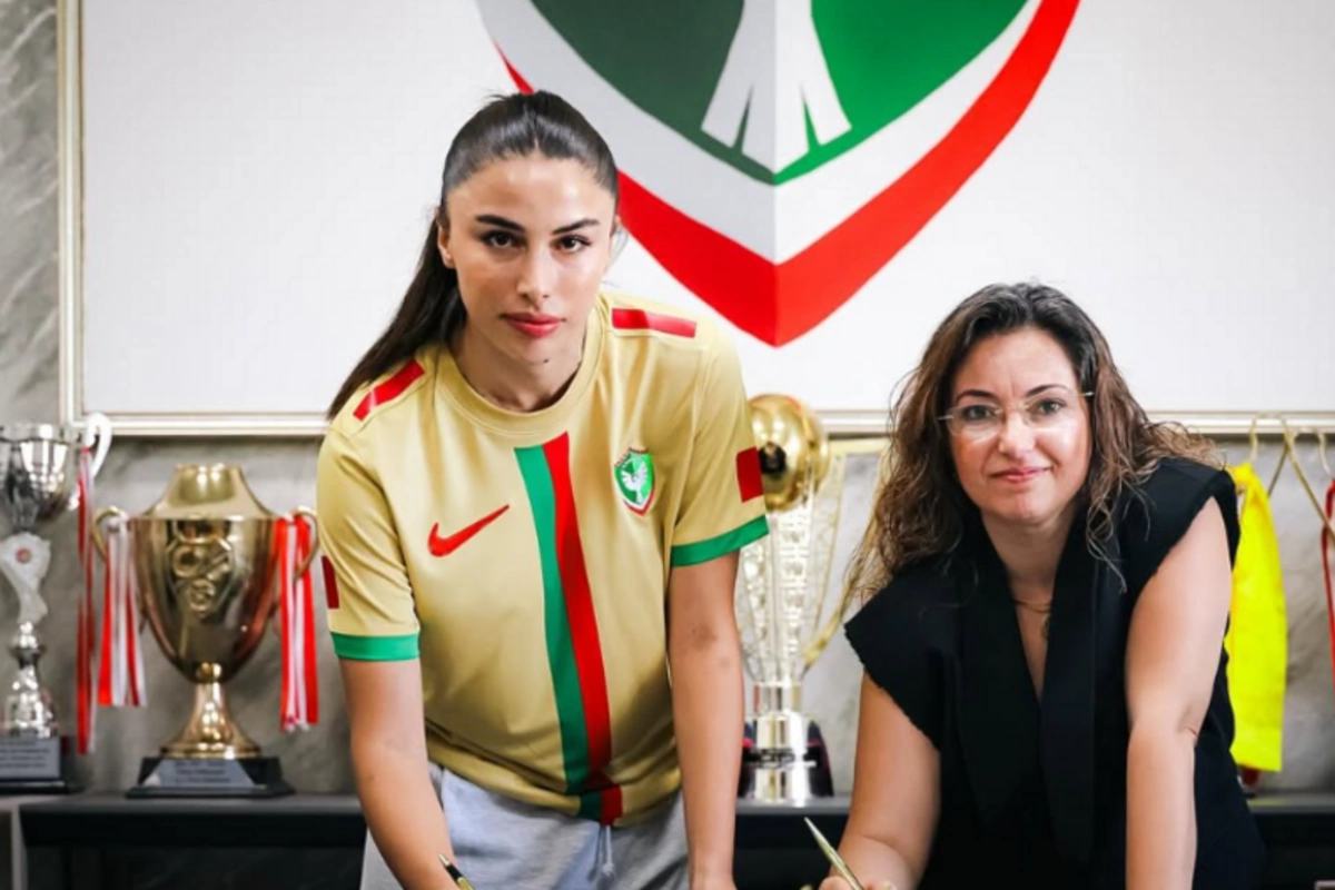 Azərbaycanlı futbolçu Türkiyədə klubunu dəyişib