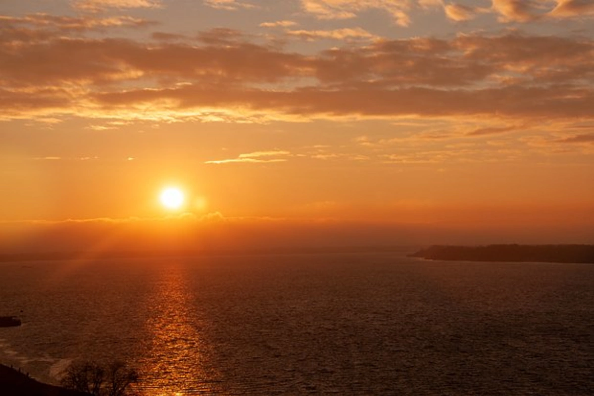 A new powerful flare occurred on the Sun