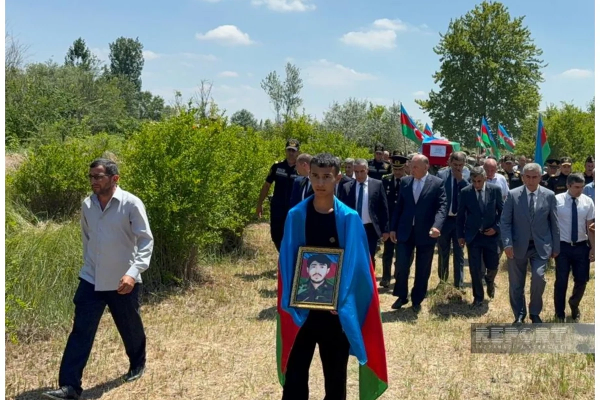 İtkin-şəhid Dəyanət Musayev dəfn edilib