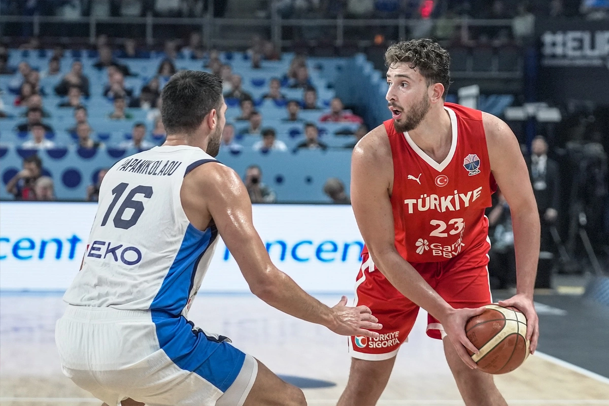 Türkiyə millisi Yunanıstanı məğlub edərək finala yüksəldi Türkiyə millisi Yunanıstanı məğlub edərək finala yüksəldi