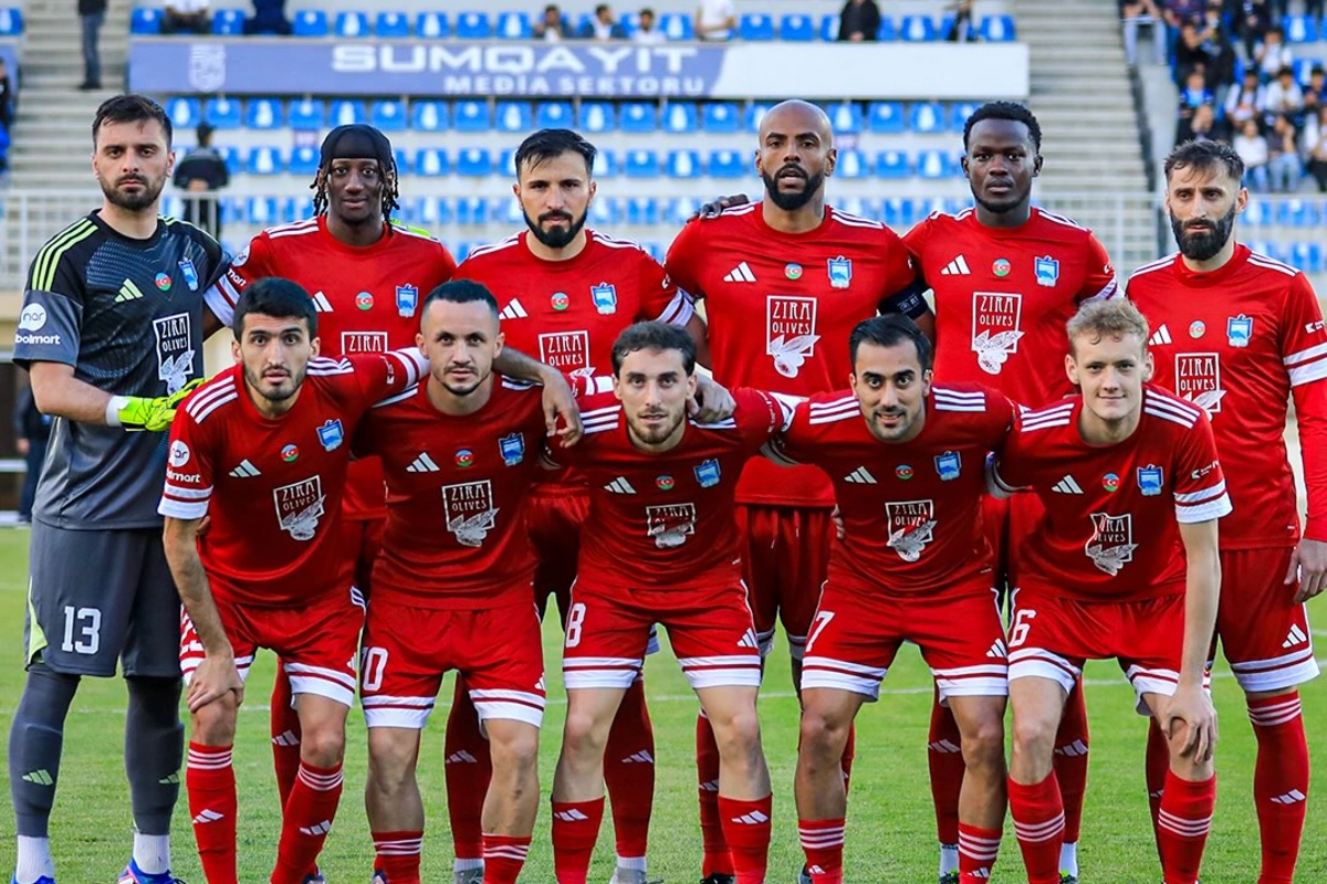 Zirə 5 futbolçu ilə yollarını ayırıb