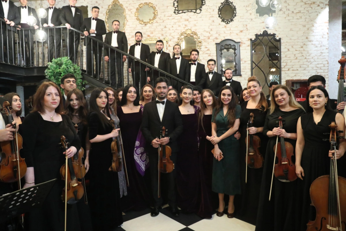 В Бакинском книжном центре состоялся музыкально-литературный вечер Радость Победы