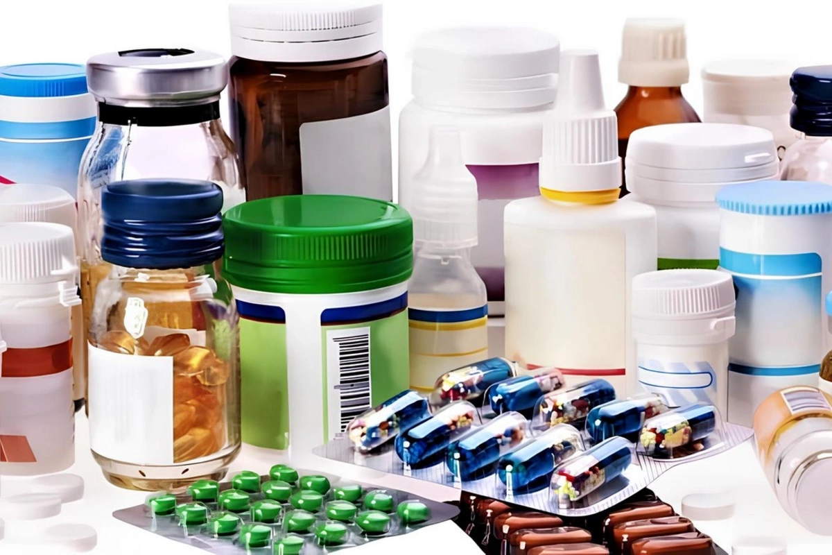 Is there a shortage of vital medicines in pharmacies in Azerbaijan?