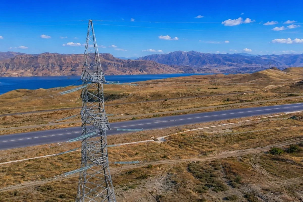 Zəngəzur elektrik ötürmə xəttində işlərin birinci mərhələsi yekunlaşır