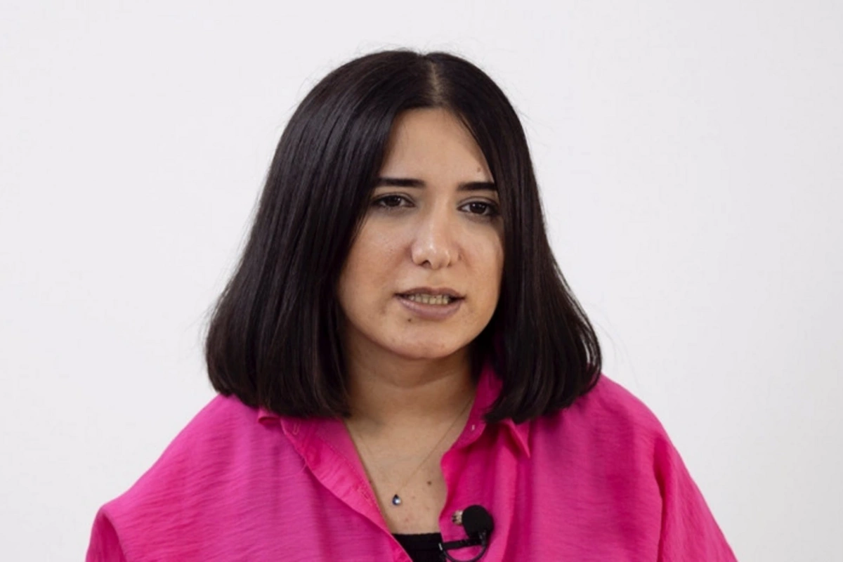 QHT rəhbəri Nərgiz Muxtarovanın məhkəməsi başladı QHT rəhbəri Nərgiz Muxtarovanın məhkəməsi başladı