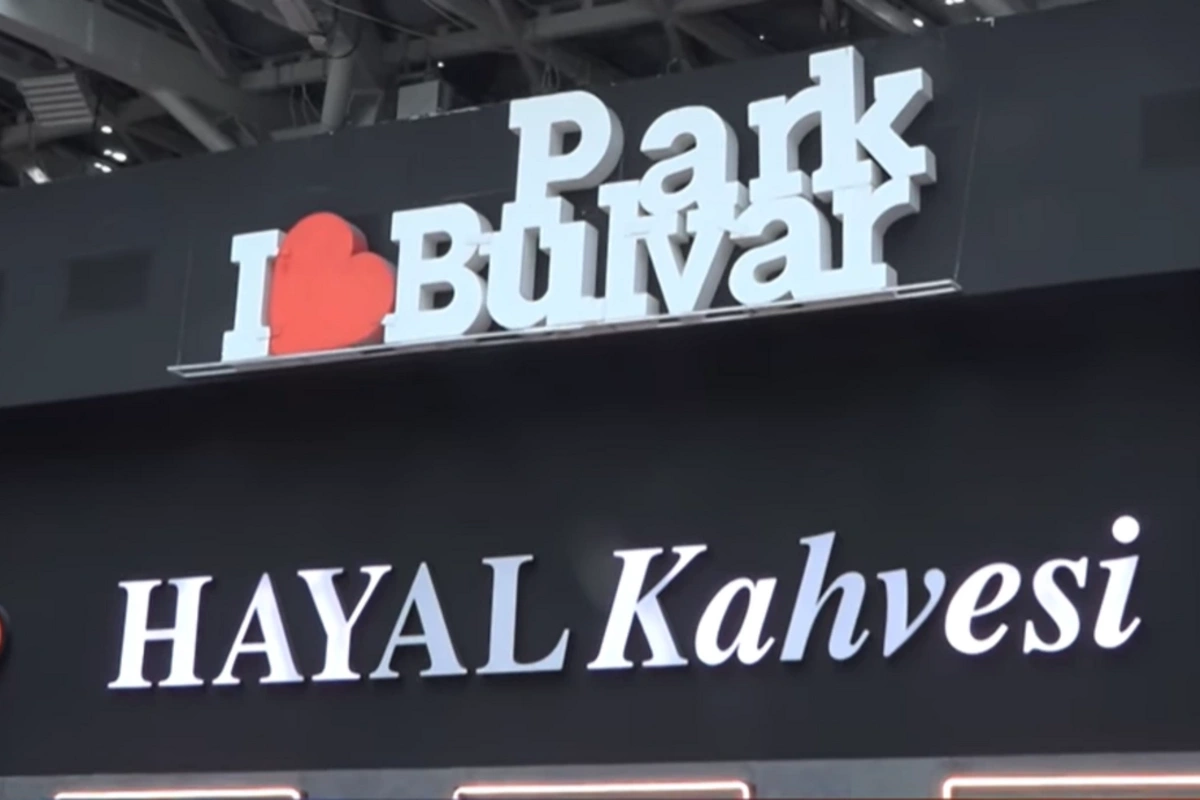 Hayal Kahvesində müştərini aldadıblar? - Qalmaqal yaradan iddia Hayal Kahvesində müştərini aldadıblar? - Qalmaqal yaradan iddia