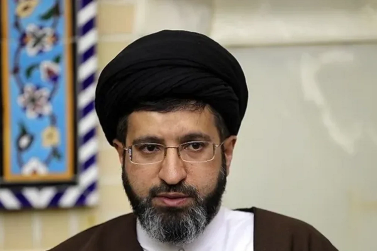 Tehrana endirilən zərbələrdə Xameneinin oğlu və gəlini həlak olub