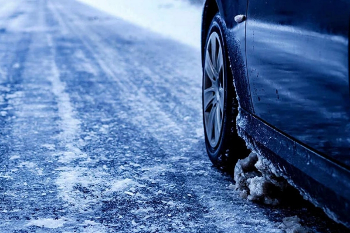 К сведению водителей: на некоторых дорогах ожидается гололед