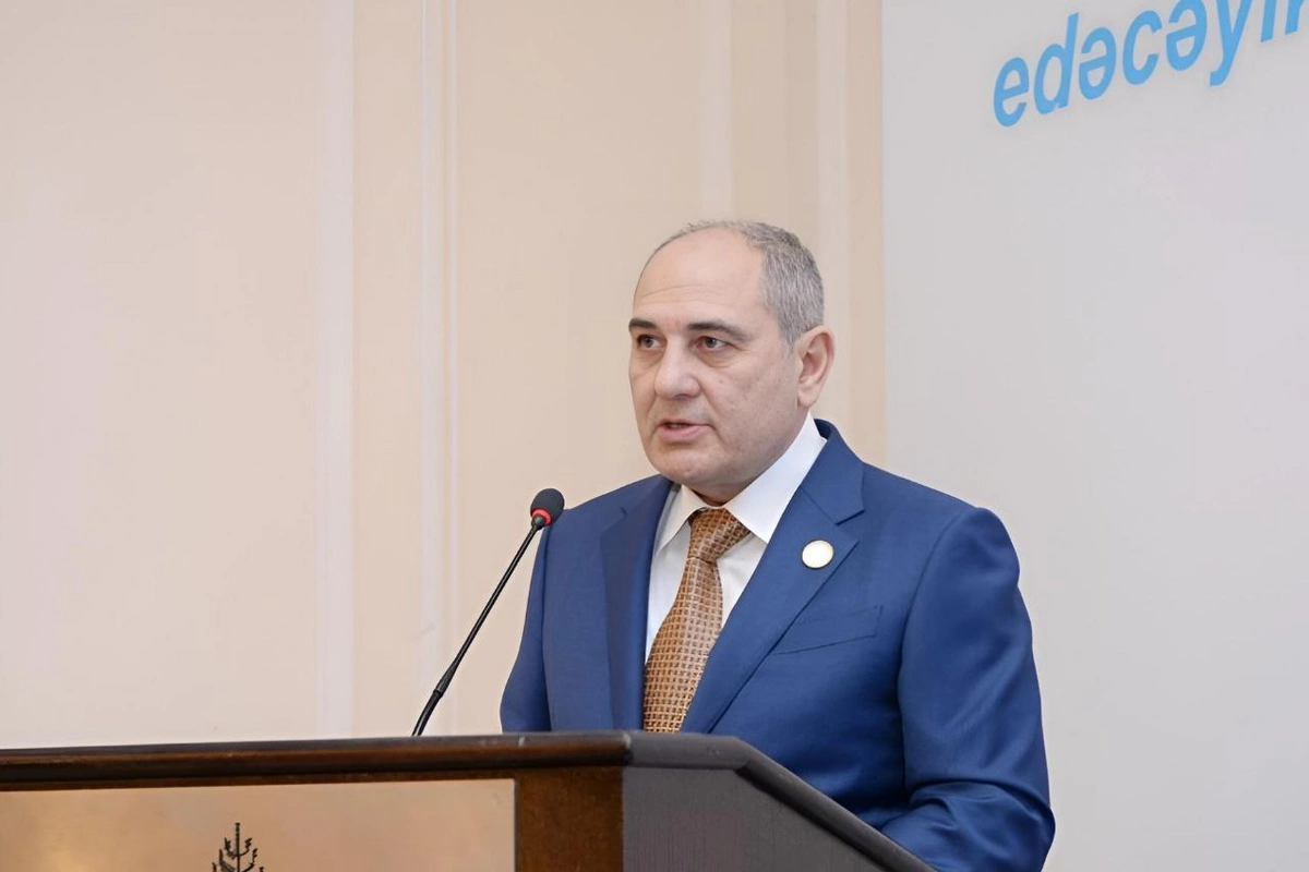 Tahir Budaqov: Azərbaycan Heydər Əliyevin xidmətləri sayəsində inkişaf yoluna qədəm qoyub Tahir Budaqov: Azərbaycan Heydər Əliyevin xidmətləri sayəsində inkişaf yoluna qədəm qoyub