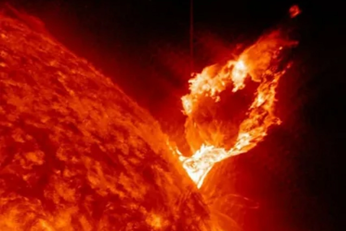 На Солнце 16 марта произошла сильная вспышка